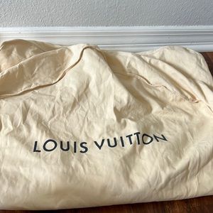 LV garment case bag suite